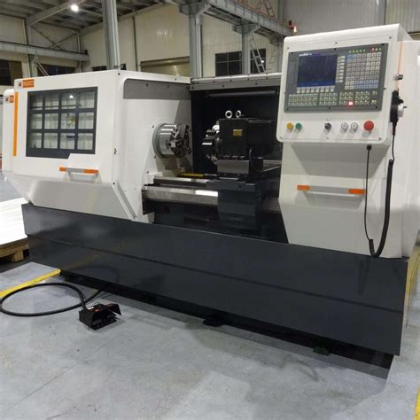 what is a cnc lathe